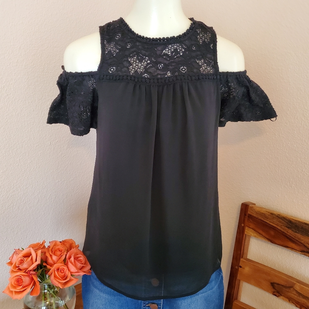 Lily White Black Cold Shoulder Blouse SzS